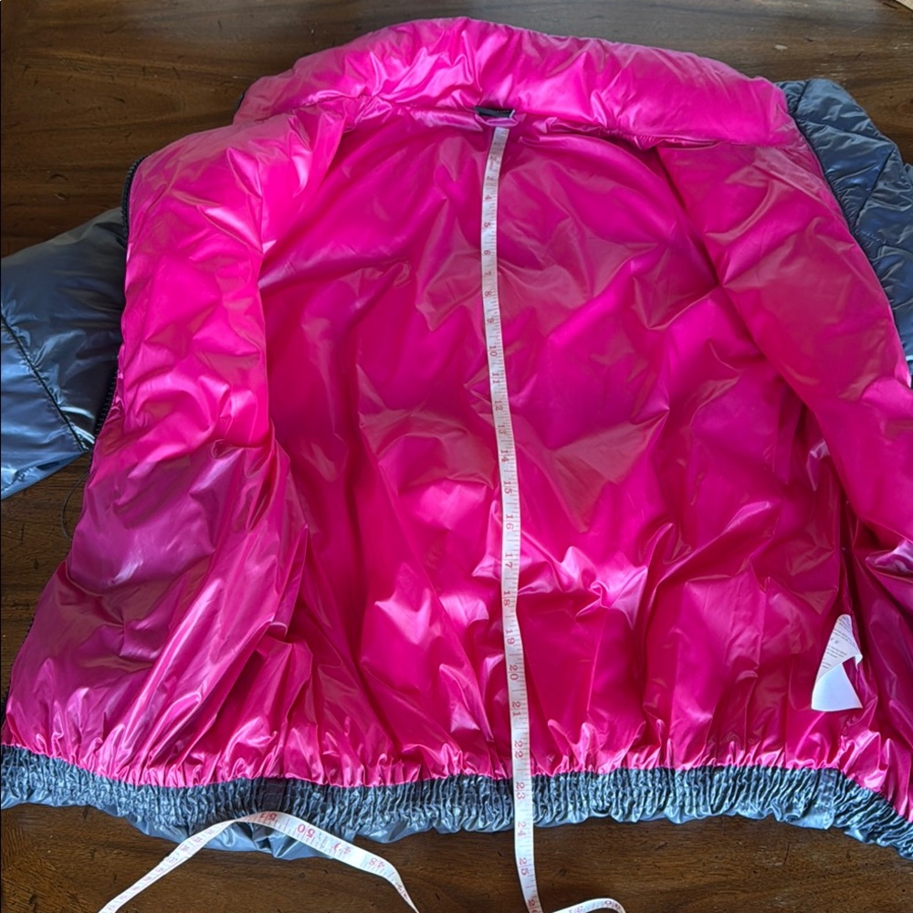 Peloton Blue & Black High Collar Puffer Jacket Women’s size XSmall - Picture 8 of 12